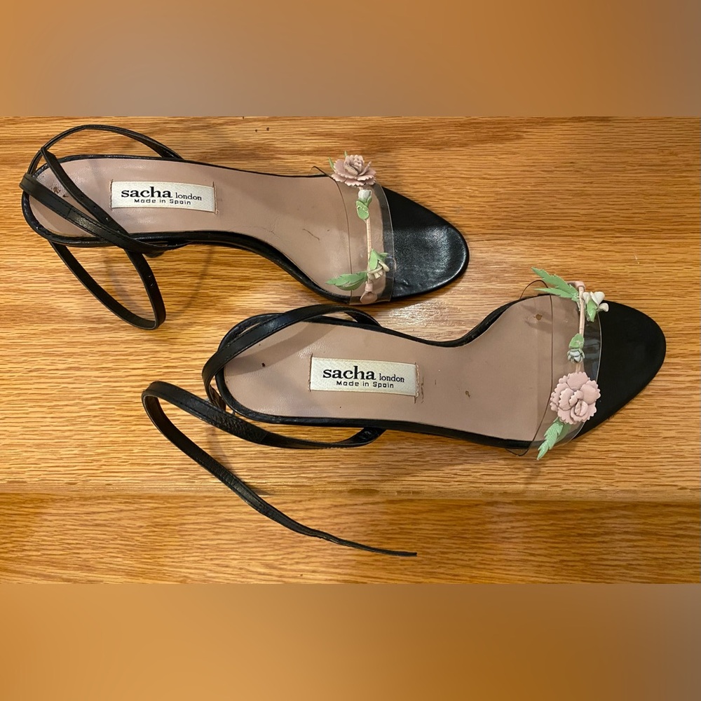 Sacha London, ankle wrap, leather. Size 7.5. Heel 2”